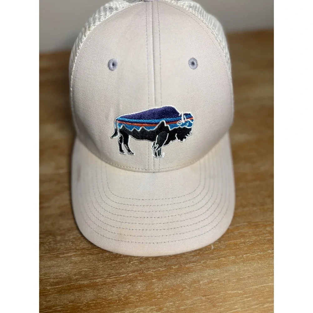 Patagonia Buffalo Trucker Hat Mesh Back Snapback Beige Outdoor Adventure‎